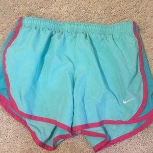 nike dri fit shorts size M